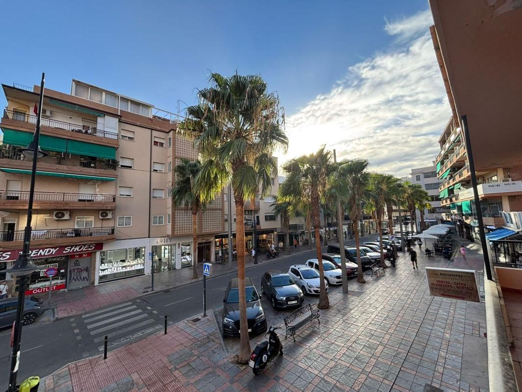 Venta de piso en Piso en Calle Jacinto Benavente, Zona Puerto Deportivo, Fuengirola, Fuengirola
photo 3