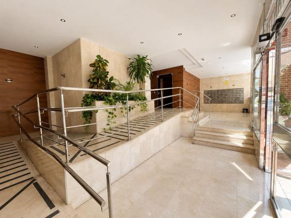 Venta de piso en Piso en Camino Viejo de Coín, Centro, Mijas, Mijas
thumbnail 3