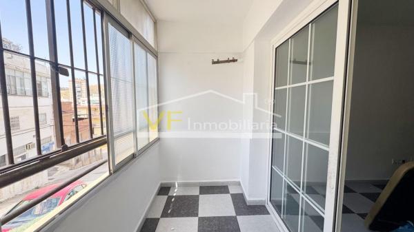 Sprzedaż mieszkania w Piso en Ciudad Jardín, Málaga, Málaga
photo 1