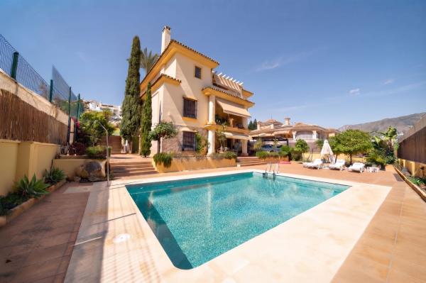 Casa o chalet independiente en Naranjos Del Lagarejo, 6, Lagarejo, Mijas photo 1