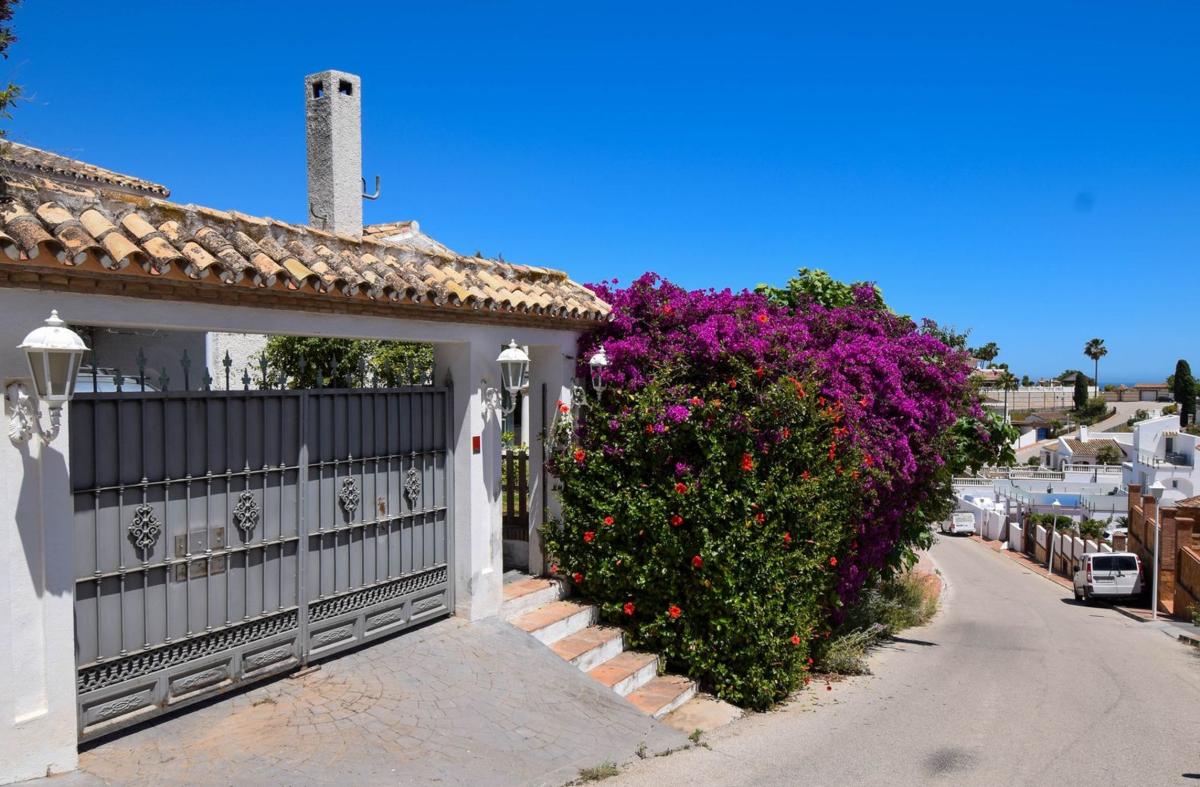 Properties for sale and rent in Spain photo 5
