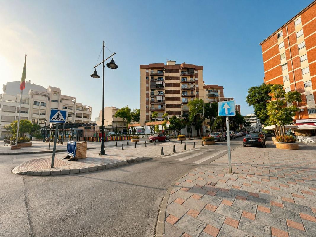 Venta de piso en Piso en Calle Huelva, Centro Ciudad, Fuengirola, Fuengirola
photo 1