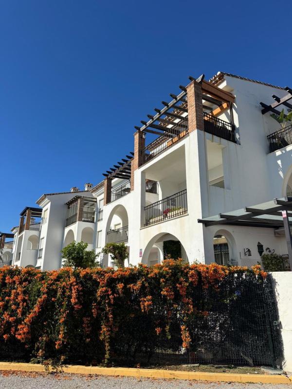 Venta de piso en Piso en Urbanizacion Hacienda Beach I, 1, El Velerín, Estepona, Estepona
photo 1