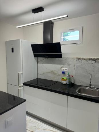 Продажа квартиры на Piso en Urbanizacion Hacienda Beach I, 1, El Velerín, Estepona, Эстепона
thumbnail 3