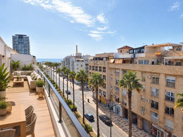 Ático en venta en Ático en Avenida de Molière, Puerta Blanca - Almudena, Málaga, Málaga thumbnail 3