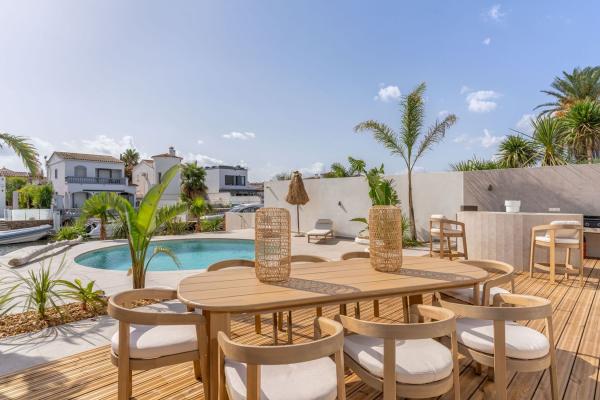 Promotion Villa en Empuriabrava new development in Empuriabrava photo 4