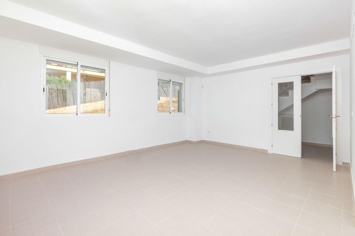 Propiedades en venta y alquiler en España photo 2