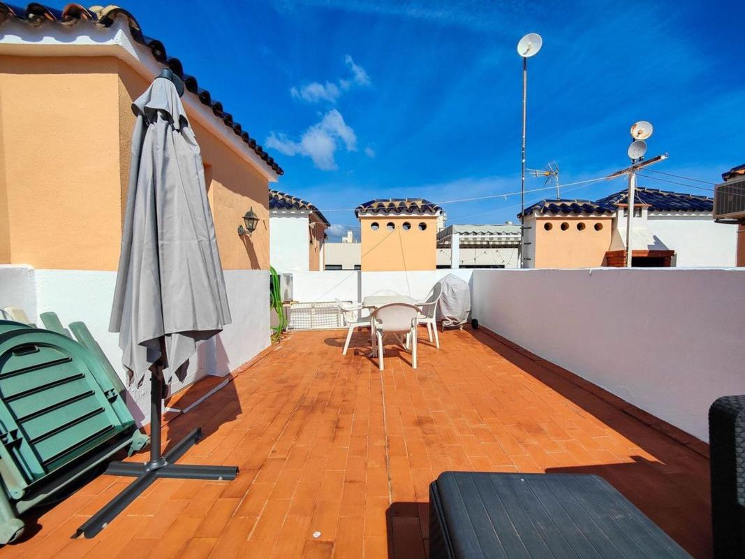 Venta de piso en Piso en La Siesta - El Salado - Torreta, Torrevieja, Torrevieja
photo 4