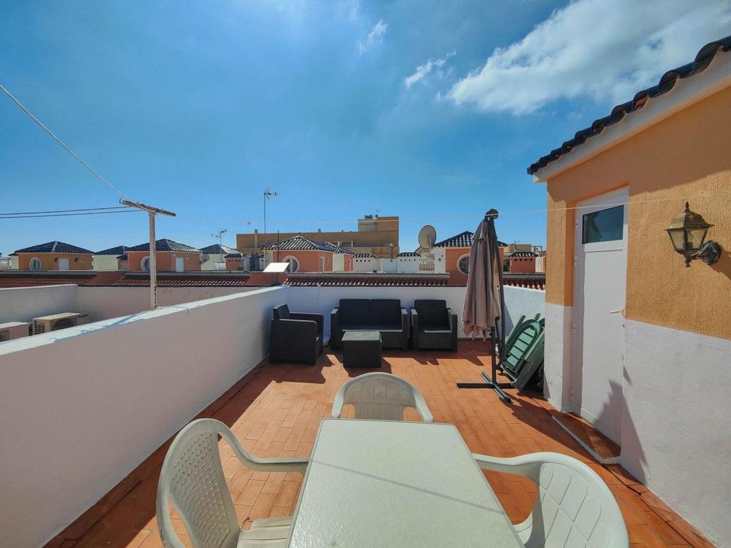 Venta de piso en Piso en La Siesta - El Salado - Torreta, Torrevieja, Torrevieja
photo 5