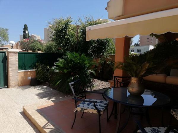 Chalet pareado en Avenida Miguel de Cervantes, 75, Dehesa de Campoamor, Orihuela thumbnail 2