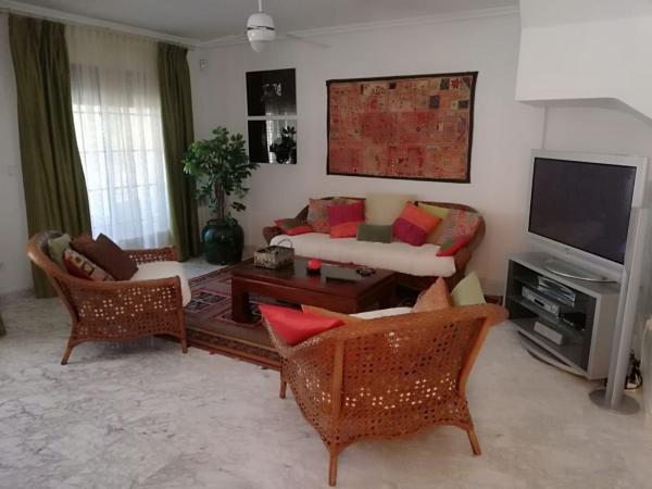 Chalet pareado en Avenida Miguel de Cervantes, 75, Dehesa de Campoamor, Orihuela photo 4