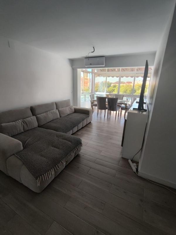 Sale of apartment in Piso en Calle Poeta Salvador Sellés, 1, Juan XXIII, Alicante / Alacant, Alicante
 photo 2