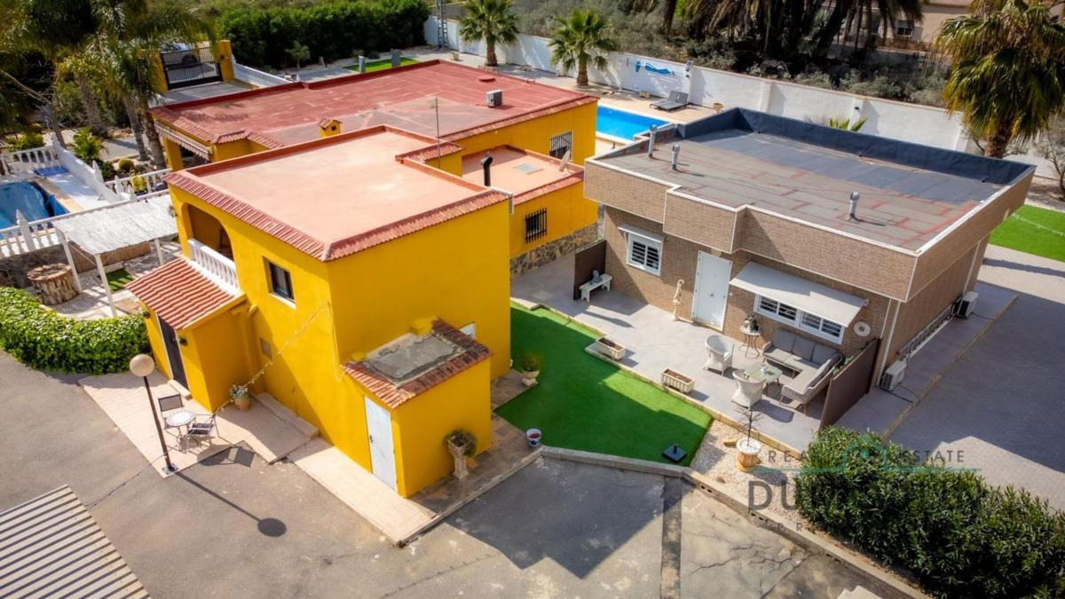 Propiedades en venta y alquiler en España photo 2