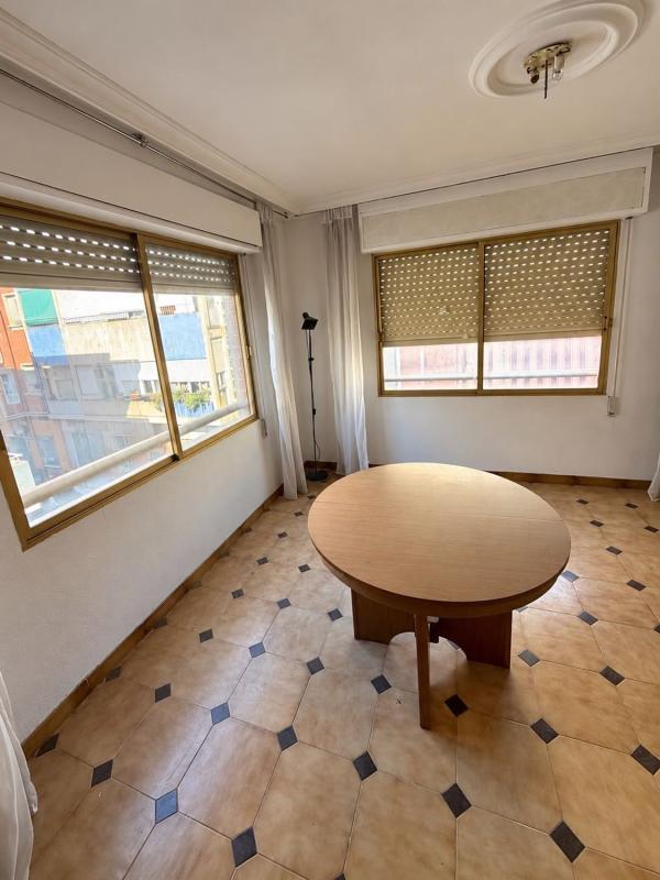 Sale of apartment in Piso en Calle de Martínez de Velasco, Carolinas Bajas, Alicante / Alacant, Alicante
photo 3