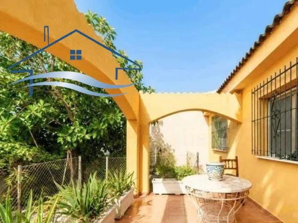 Casa o chalet independiente en Calle de la Violeta, La Huerta, Mutxamel thumbnail 2