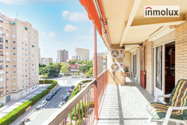 Sprzedaż mieszkania w Piso en Calle Palas Atenea, La Albufereta, Alicante / Alacant, Alicante / Alacant
photo 1