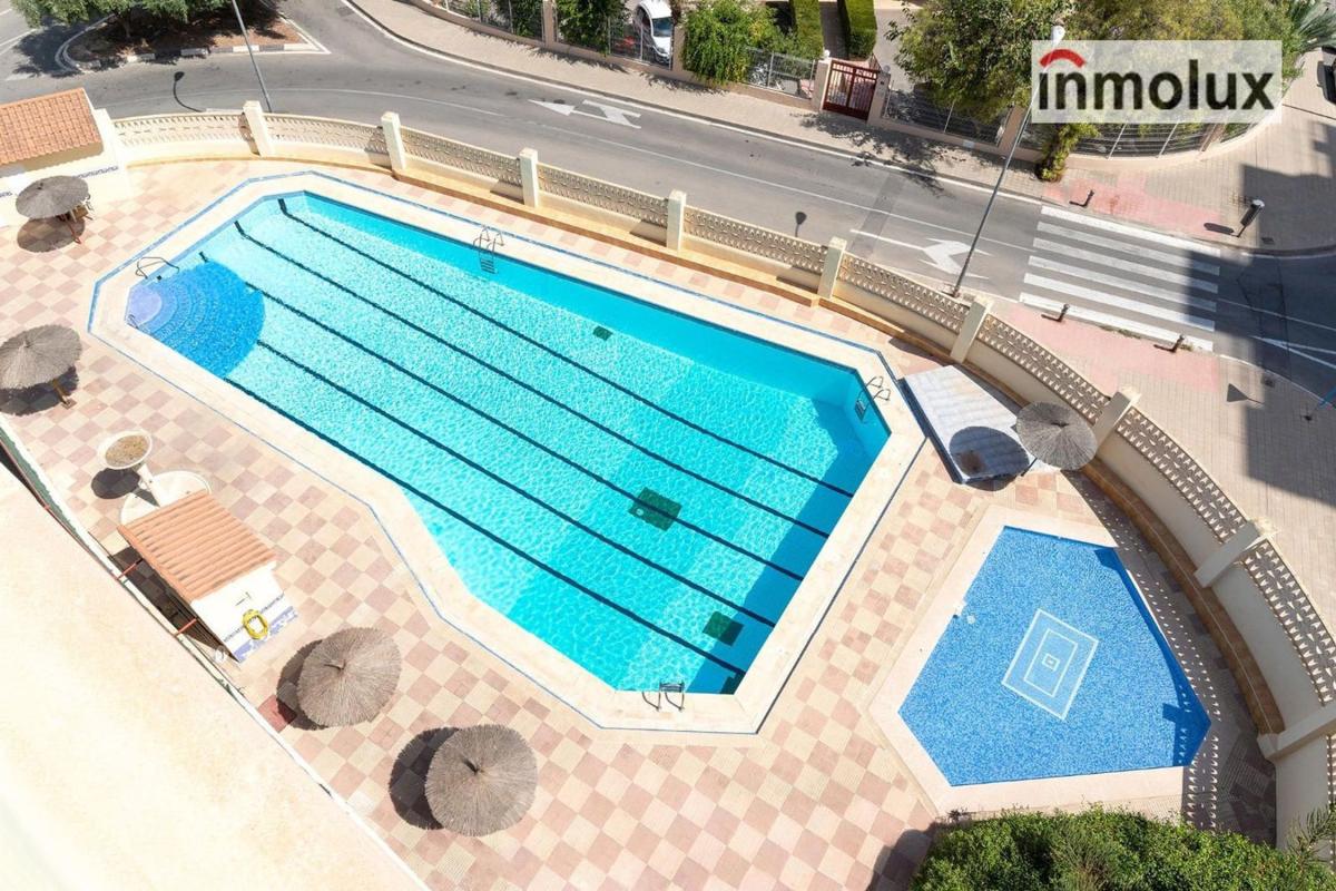 Продажа квартиры на Piso en Calle Palas Atenea, La Albufereta, Alicante / Alacant, Аликанте / Алакант
photo 2