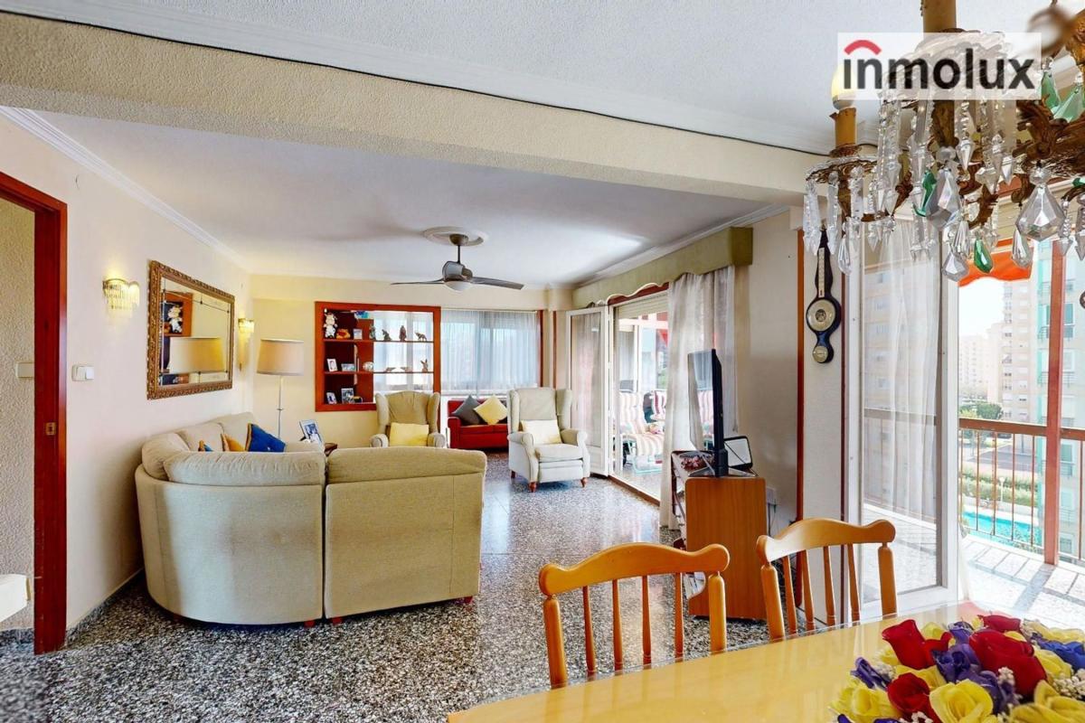 Продажа квартиры на Piso en Calle Palas Atenea, La Albufereta, Alicante / Alacant, Аликанте / Алакант
photo 3