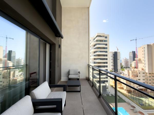 Продажа квартиры на Piso en Avenida de Rumania, Playa Arenal-Bol, Calpe, Кальпе
photo 1