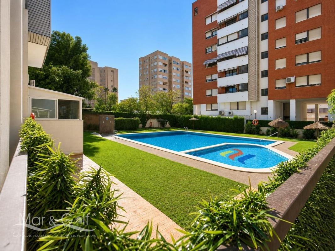 Duplex sale in Dúplex en Avenida Esportista Miriam Blasco, La Albufereta, Alicante / Alacant, Alicante photo 1