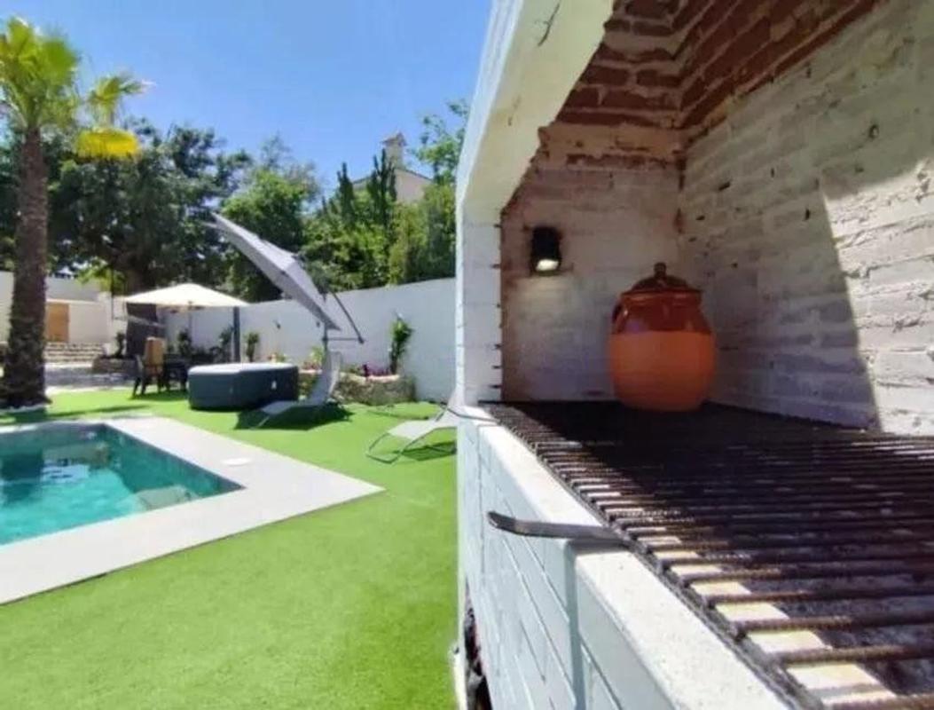 Properties for sale and rent in Spain photo 5