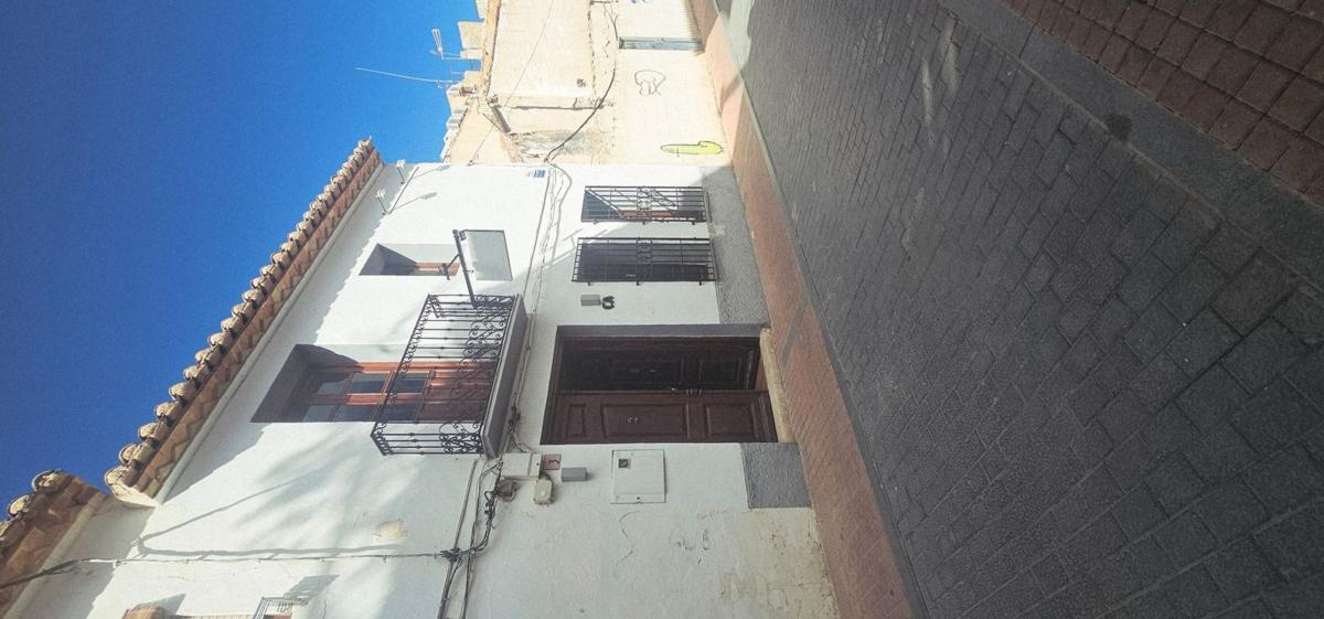 Sprzedaż mieszkania w Piso en Calle de Baix s/n, Alfaz del Pi Pueblo-Urbanizaciones, Alfaz del Pi, Alfaz del Pi
photo 2