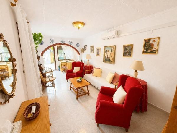 Casa o chalet independiente en Calle Manuel Rodríguez Manolete, 909, La Siesta - El Salado - Torreta, Torrevieja photo 4