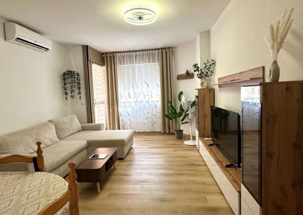 Sale of flat in Piso en Calle Fuensanta, 28, Las Piscinas Naturales, Torrevieja, Torrevieja
photo 1