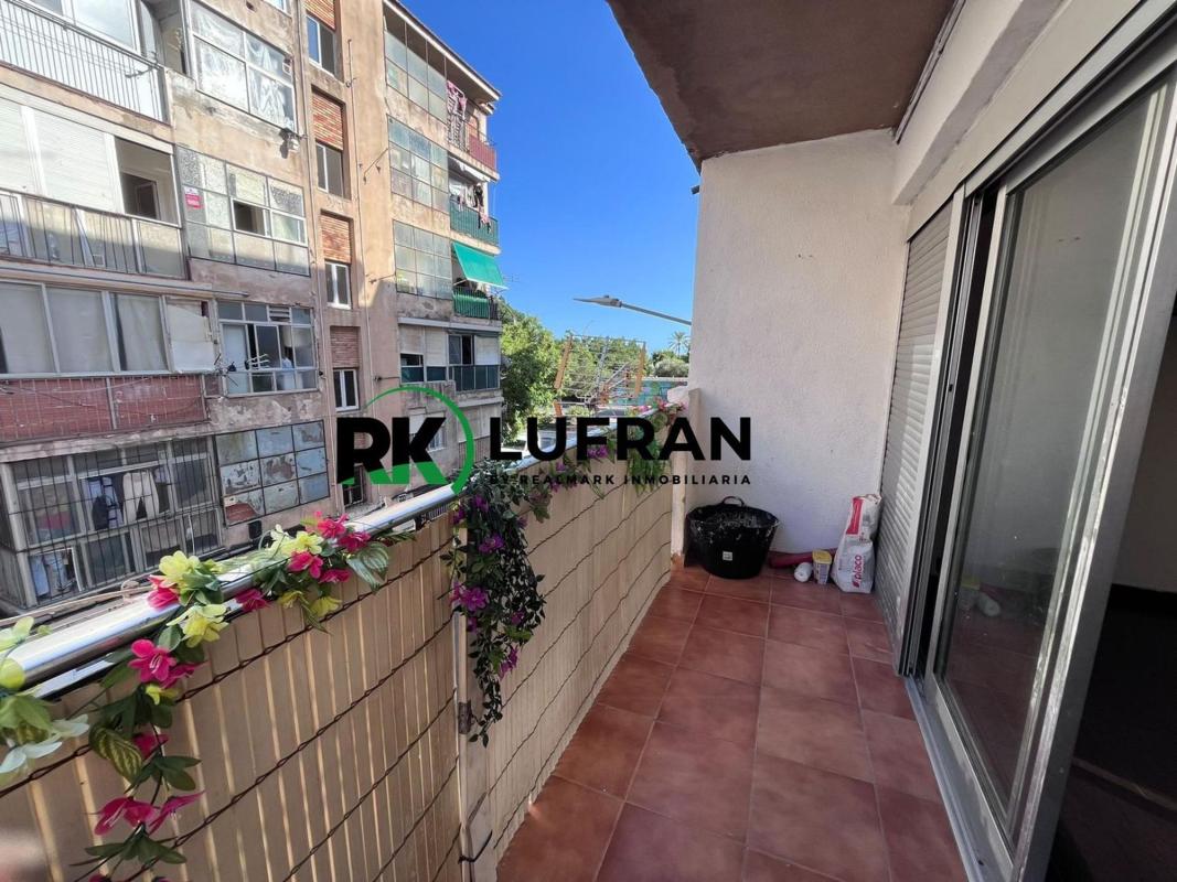 Sale of apartment in Piso en Calle de la Metista, Colonia Requena - Virgen del Carmen, Alicante / Alacant, Alicante
 photo 3
