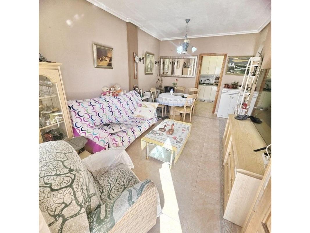 Venta de piso en Piso en Urbanizacion Aguas Nuevas II, 2 V, Aguas Nuevas, Torrevieja, Torrevieja
photo 5