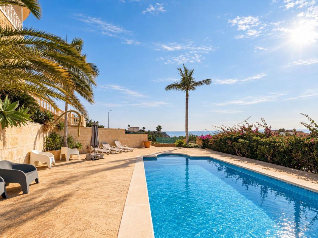 Sale of independent chalet in Casa o chalet en Pueblo Acantilado - Lanuza, El Campello, El Campello
photo 3