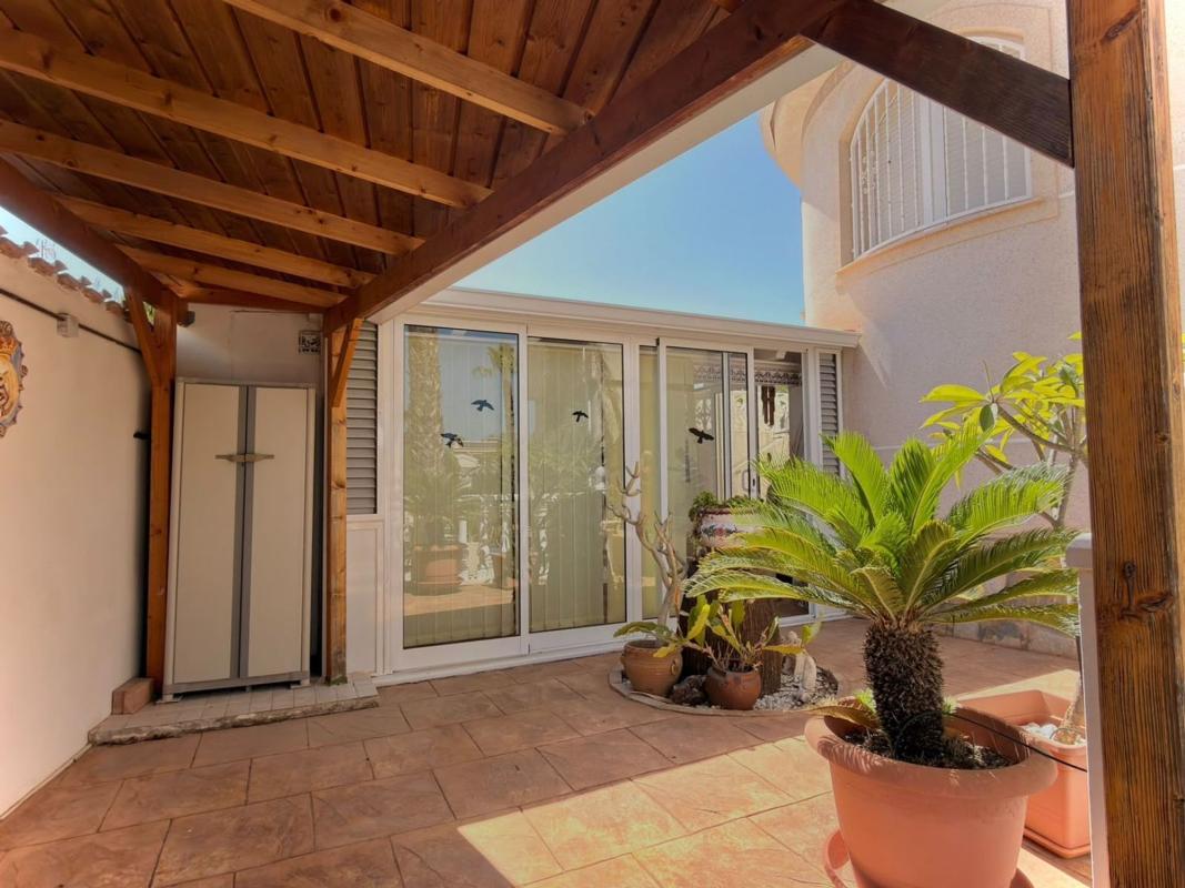 Properties for sale and rent in Spain photo 4