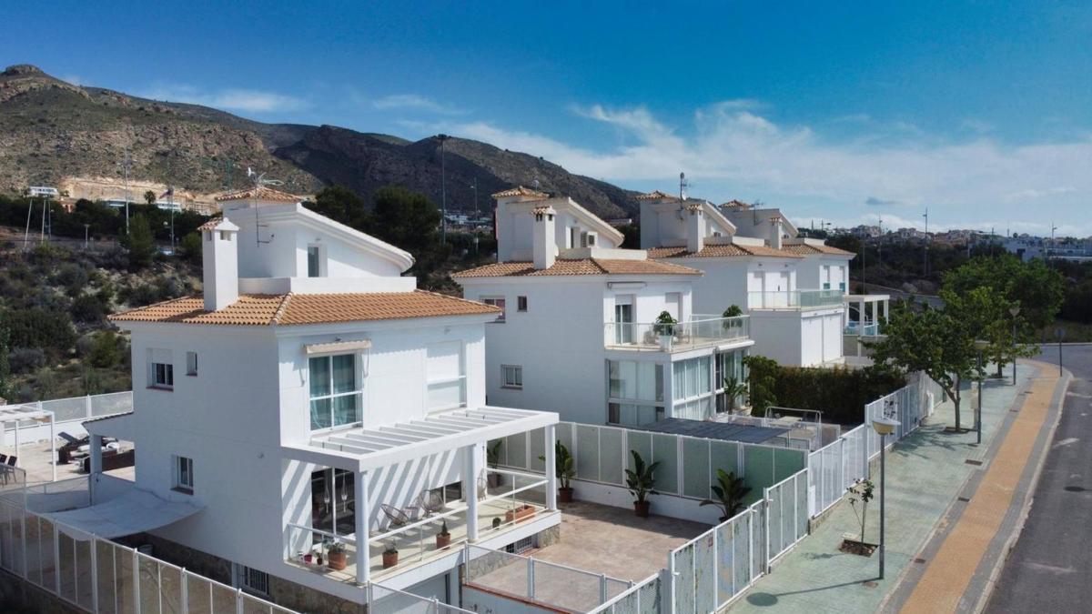 Venta de chalet independiente en Casa o chalet en Balcón de Finestrat-Terra Marina, Finestrat, Finestrat
photo 3