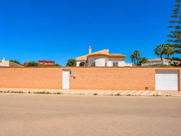 Casa o chalet independiente en Calle Debussy, La Siesta - El Salado - Torreta, Torrevieja photo 1