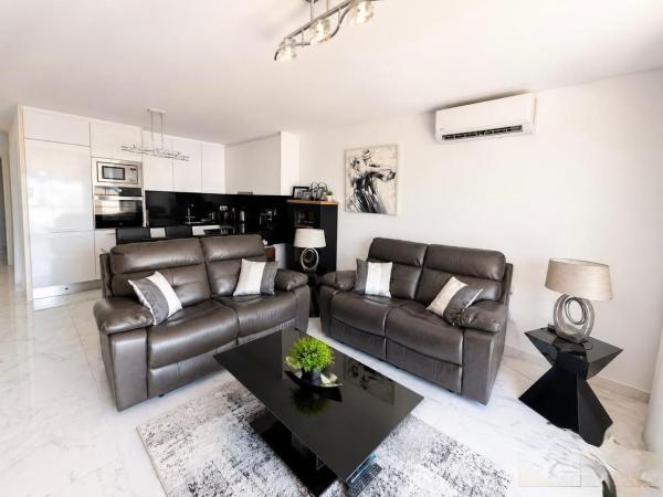 Продажа квартиры на Piso en Zona Sierra Helada, Benidorm, Бенидорм
thumbnail 2