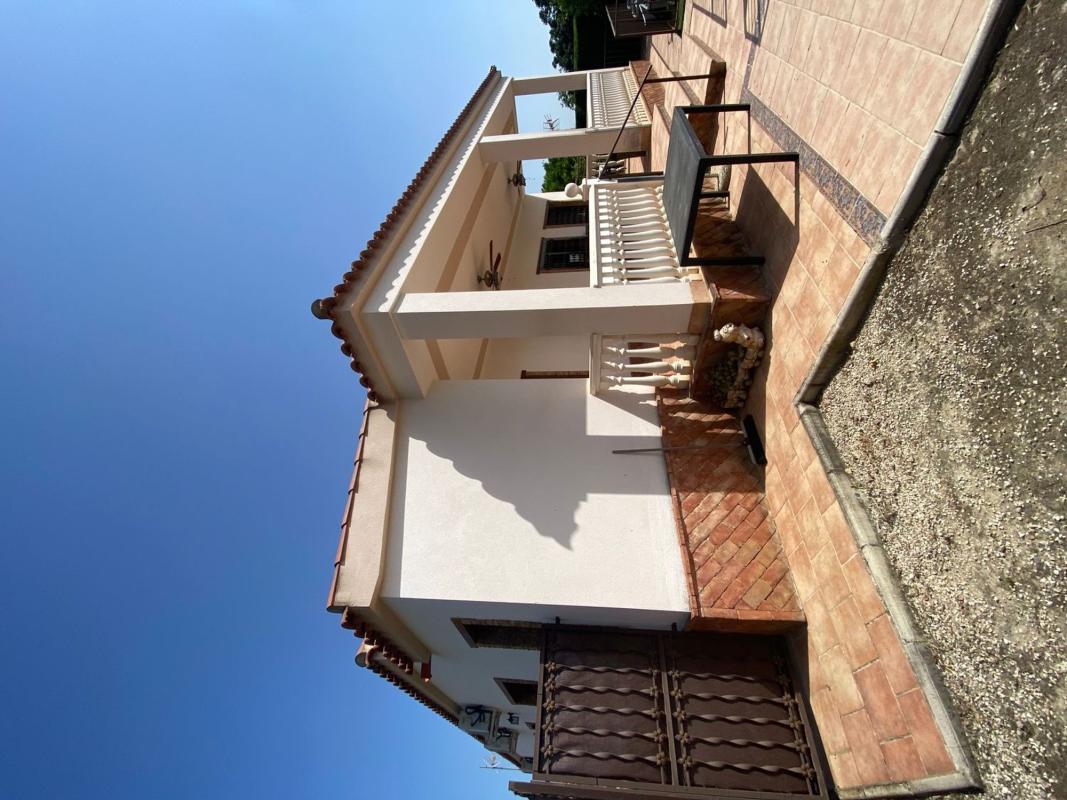 Properties for sale and rent in Spain photo 3
