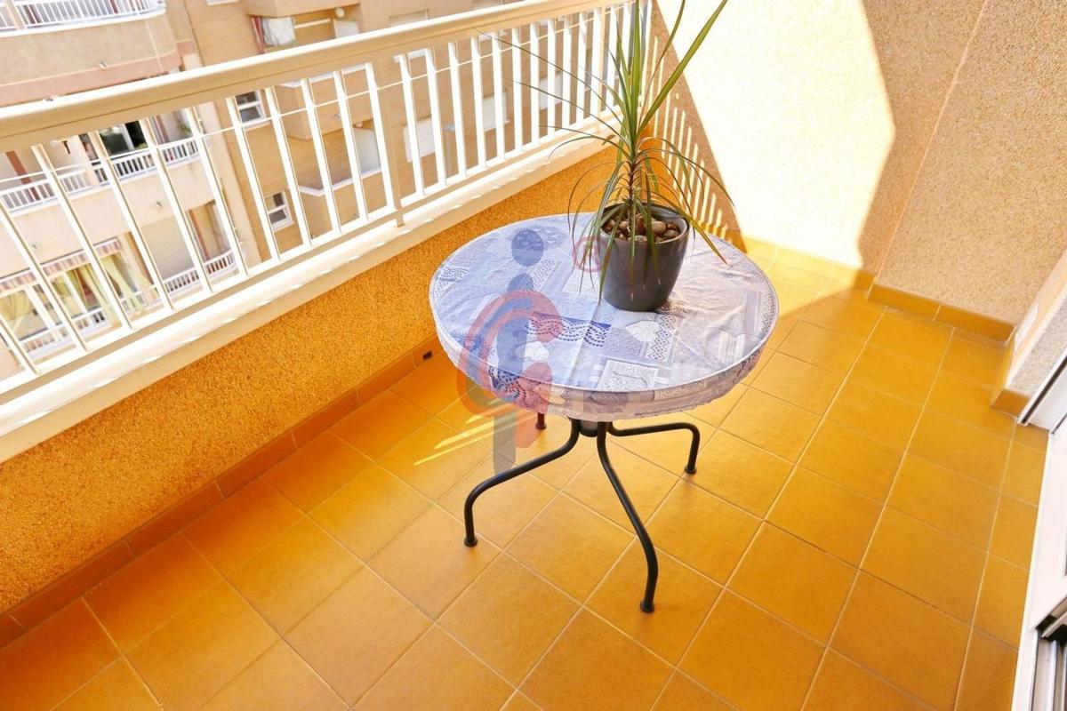 Venta de piso en Piso en Calle Pintor Antonio López, 7, Las Viñas, Guardamar del Segura, Guardamar del Segura
 photo 3