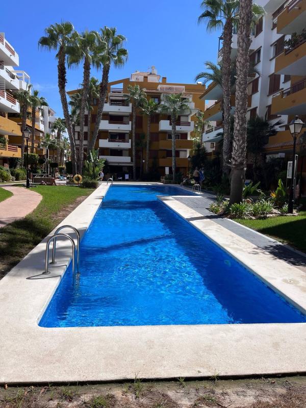 Venta de piso en Piso en Calle Mar de Fondo, 2, Punta Prima, Torrevieja, Torrevieja
 photo 2