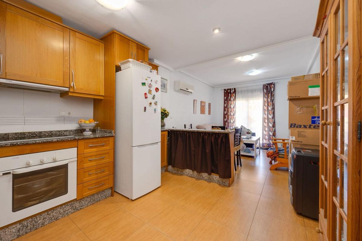 Продажа квартиры на Piso en Calle Finlandia, Playa de los Locos, Torrevieja, Торревьеха
photo 2
