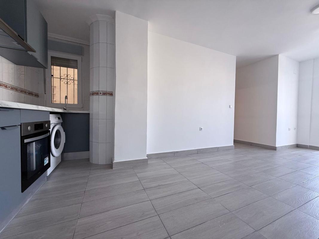 Venta de piso en Piso en Calle Galeón, Avenida Habaneras - Curva de Palangre, Torrevieja, Torrevieja
 photo 2