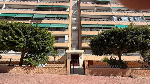 Продажа квартиры на Piso en Calle Arrecife, Punta Prima, Torrevieja, Торревьеха
thumbnail 2