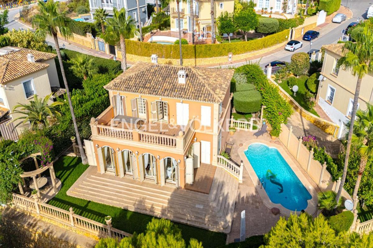 Properties for sale and rent in Spain photo 3