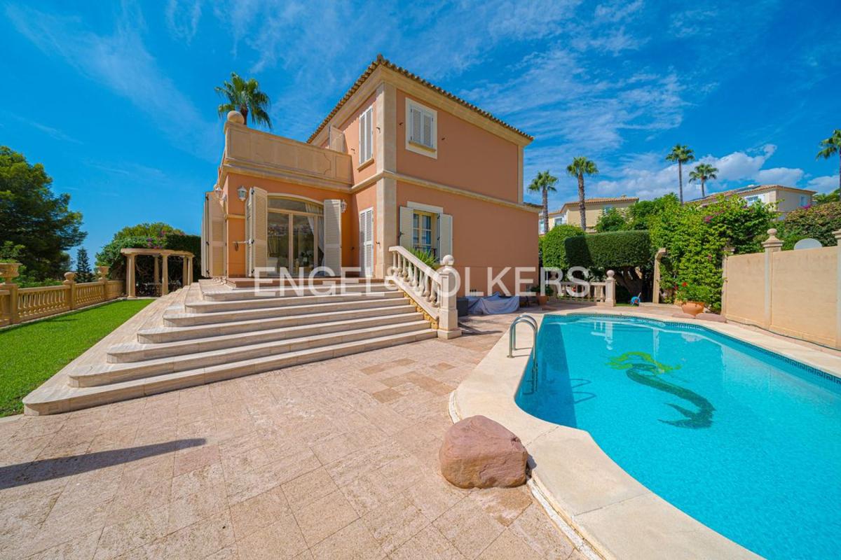 Properties for sale and rent in Spain photo 5