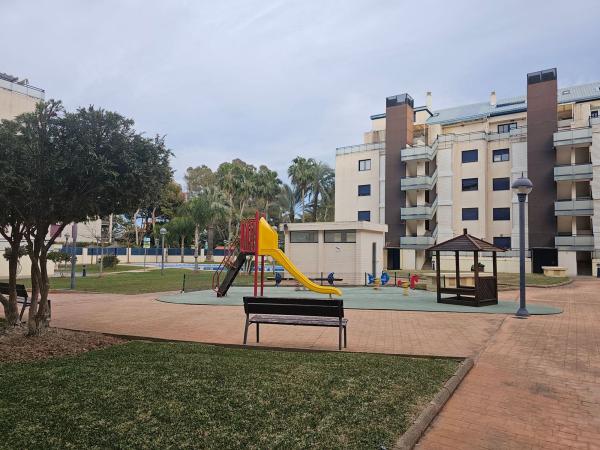 Sprzedaż mieszkania w Piso en Carretera de Dénia a Xábia, 42, El Puerto, Denia, Dénia
thumbnail 2