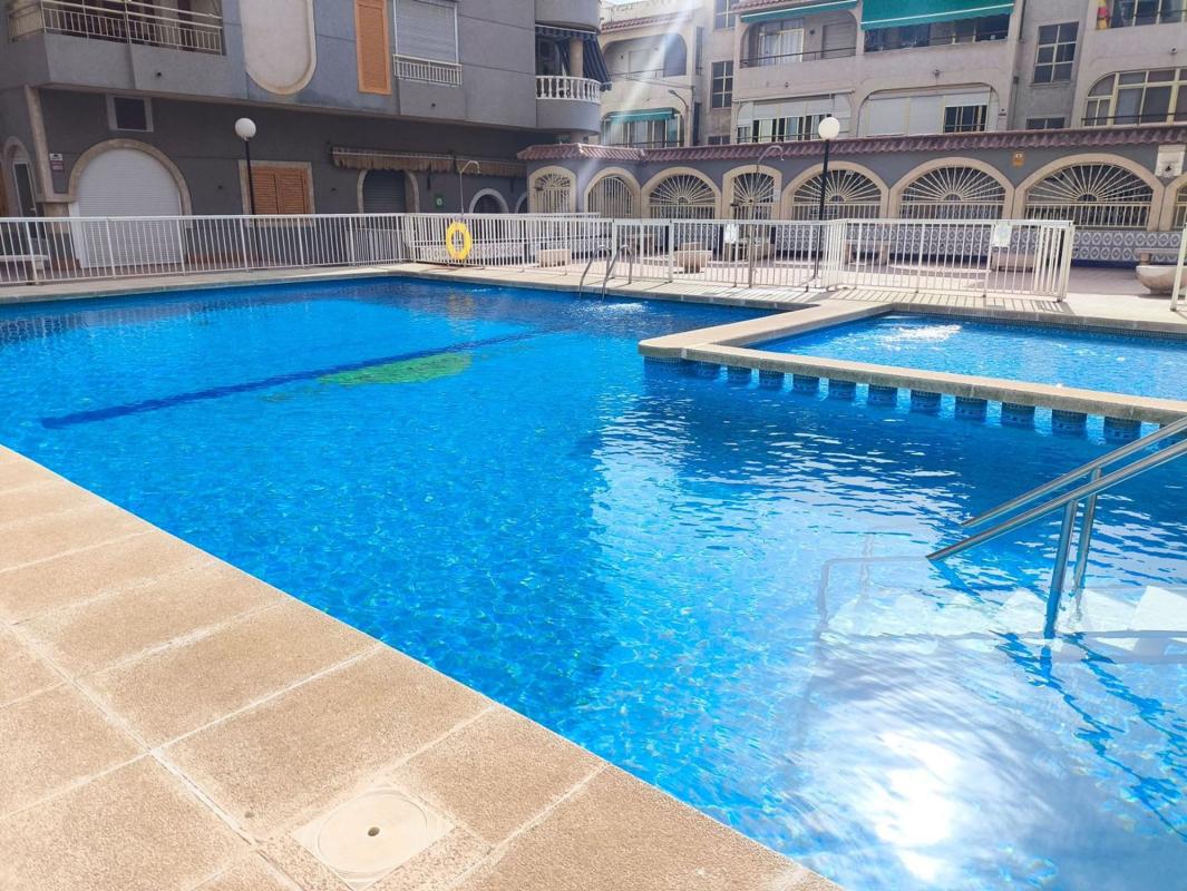Sale of apartment in Piso en Calle Valencia, El Acequión, Torrevieja, Torrevieja
photo 1