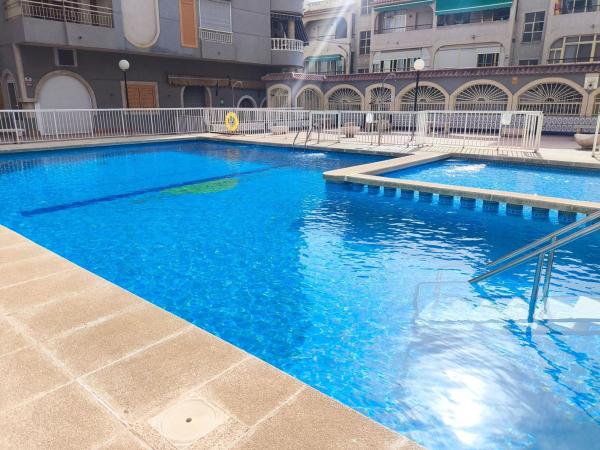 Sale of flat in Piso en Calle Valencia, El Acequión, Torrevieja, Torrevieja
photo 1