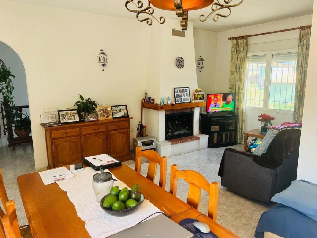 Properties for sale and rent in Spain photo 5