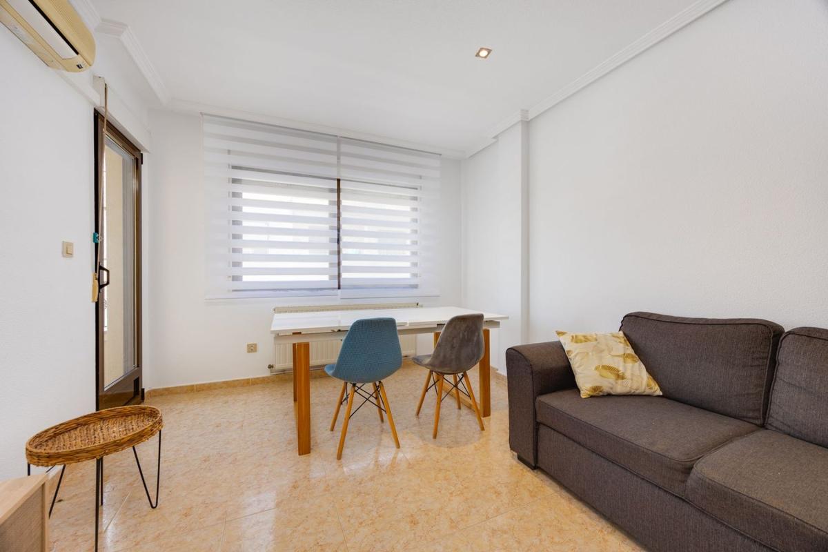 Продажа квартиры на Piso en Calle el Calvario, 9, Centro, San Miguel de Salinas, Сан-Мигель-де-Салинас
 photo 5