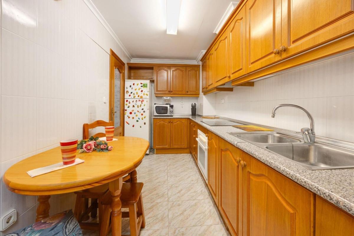 Продажа квартиры на Piso en Avenida de las Habaneras, 64, Playa del Cura, Torrevieja, Торревьеха
photo 2
