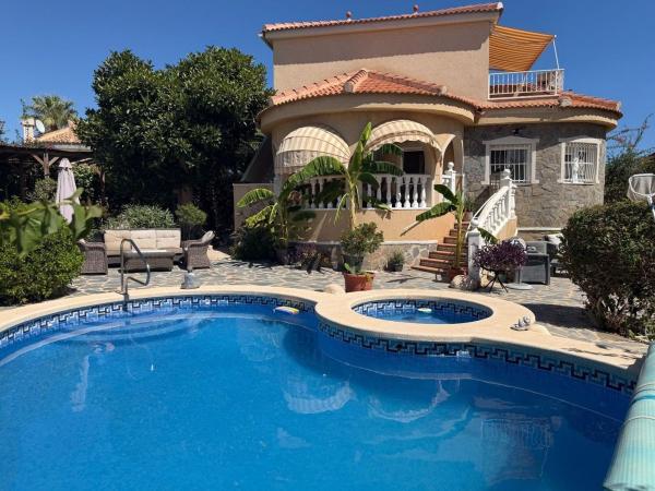 Chalet independiente en venta en Casa o chalet en Avenida de España, Lo Pepín, Rojales, Rojales
thumbnail 2
